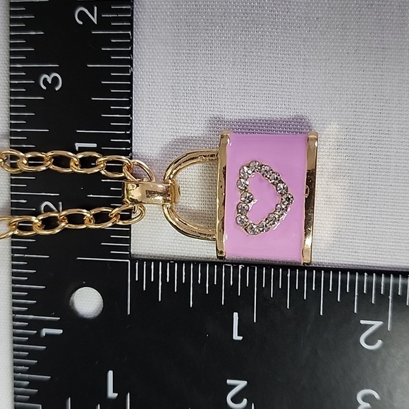 Gold Chain and Purple Padlock Pendant with Heart New - Picture 5 of 6